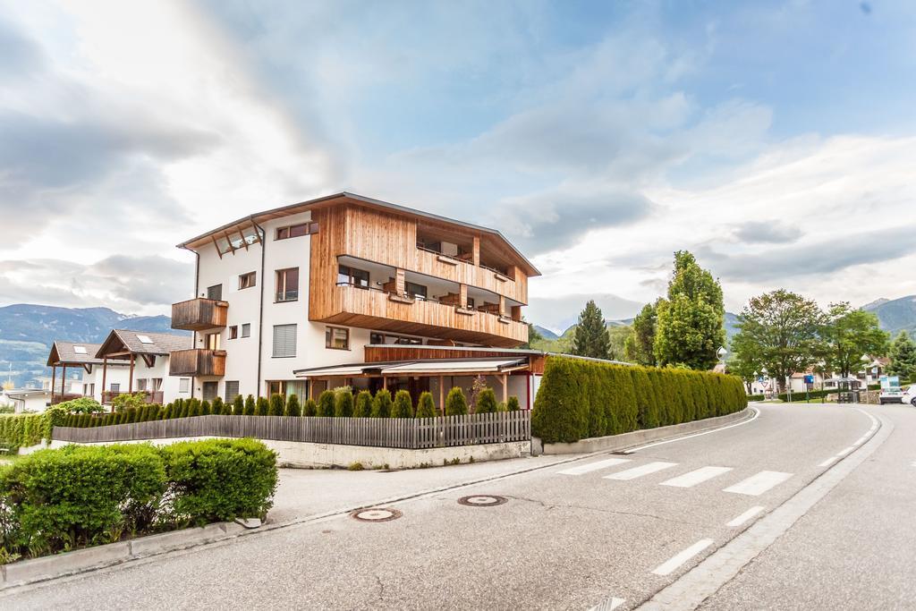 Residence Aichner Brunico Eksteriør bilde